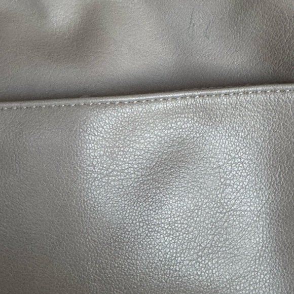 Rosetti Ashley Crossbody bag like new - Picture 5 of 15